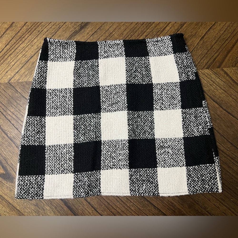 Forever 21 Black & White Buffalo Check Plaid Tweed Mini Skirt Medium